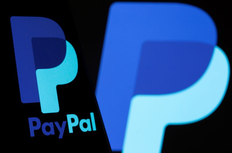 Analyst Downgrades PayPal to Neutral on Margin Pressures