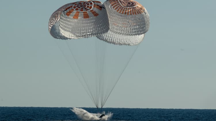 SpaceX Dragon undocks from ISS and splashes down off the coast of Florida