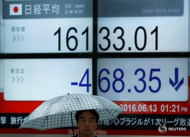 Asian stocks plummet as tech losses, Fed fears spill over
