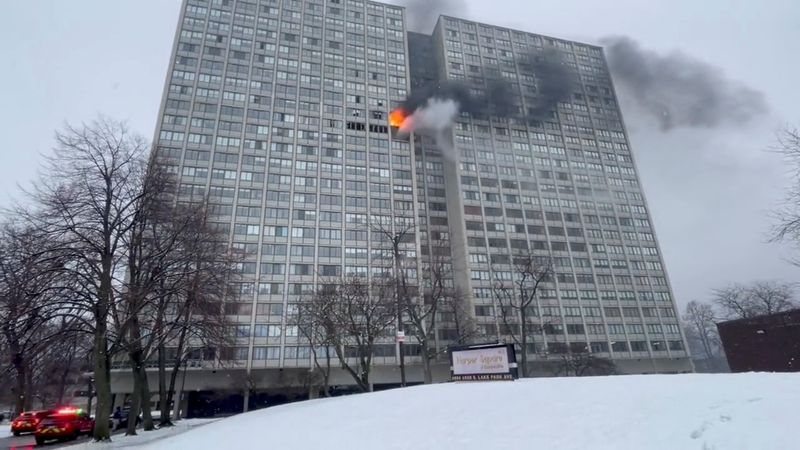 Chicago high-rise fire leaves one dead, eight injured