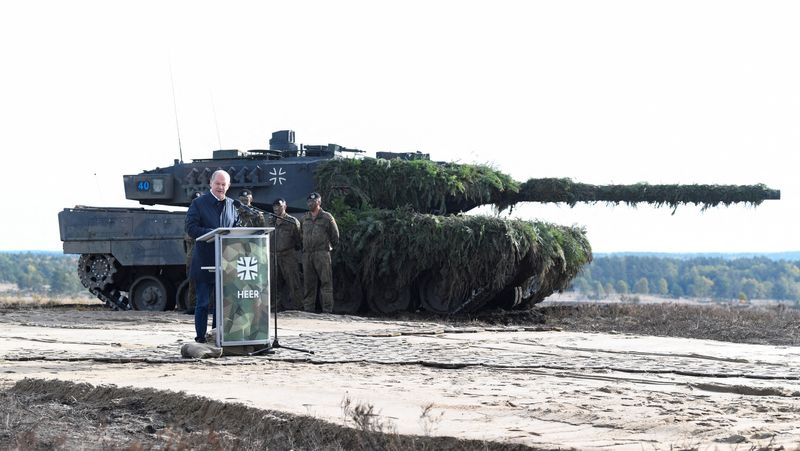 Germany to send Leopard tanks to Kyiv, allow others to do so - Spiegel