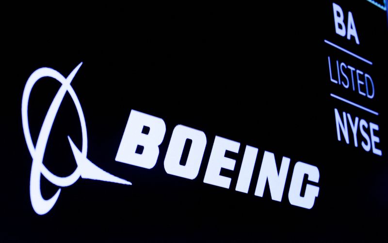 Boeing signs deal with U.S. army to build 184 AH-64E Apache helicopters
