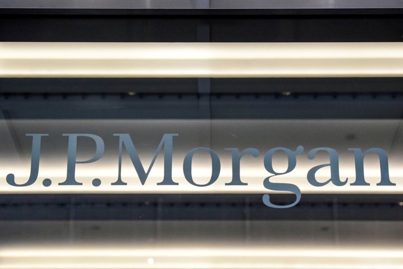 Exclusive-JPMorgan, Citi, BofA tell staff not to poach clients from stressed banks -memo, sources