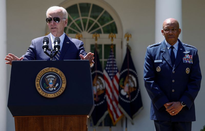 Biden lauds leadership skills of his pick for top US general