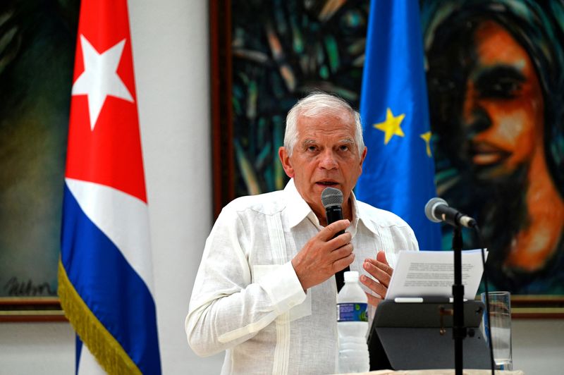 EU to send human rights envoy to Cuba, but will not 'impose' demands