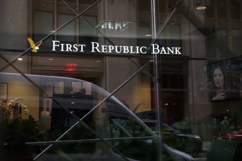 First Republic Bank paid some employees salaries of more than $10 million before collapse - Bloomberg News