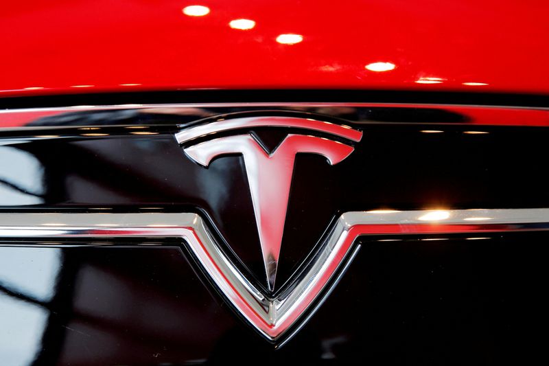 German authorities looking into possible data protection violations by Tesla -newspaper