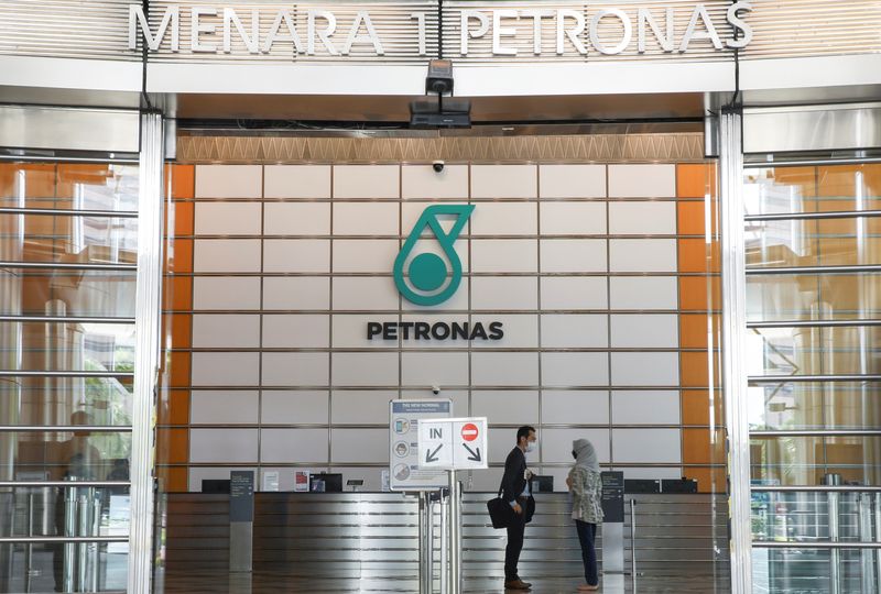 Petronas says has given full cooperation in anti-graft probe