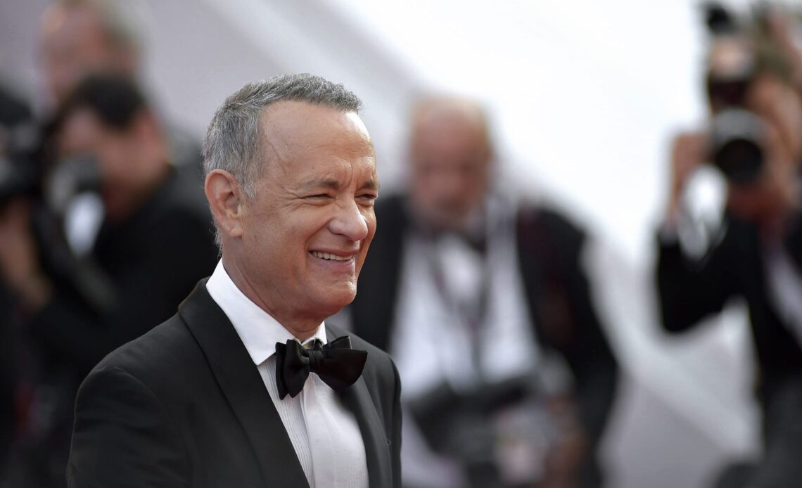 Tom Hanks' urges Harvard grads to resist indifference