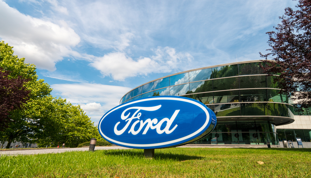 Ford (NYSE:F) Hires New CMO in EV Push – TipRanks Financial Blog