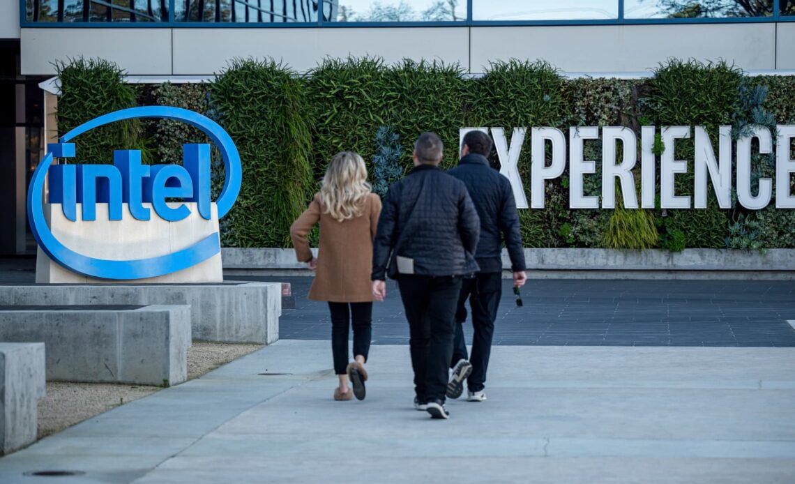 Intel drops almost 8% after chipmaker reports hefty loss in foundry business