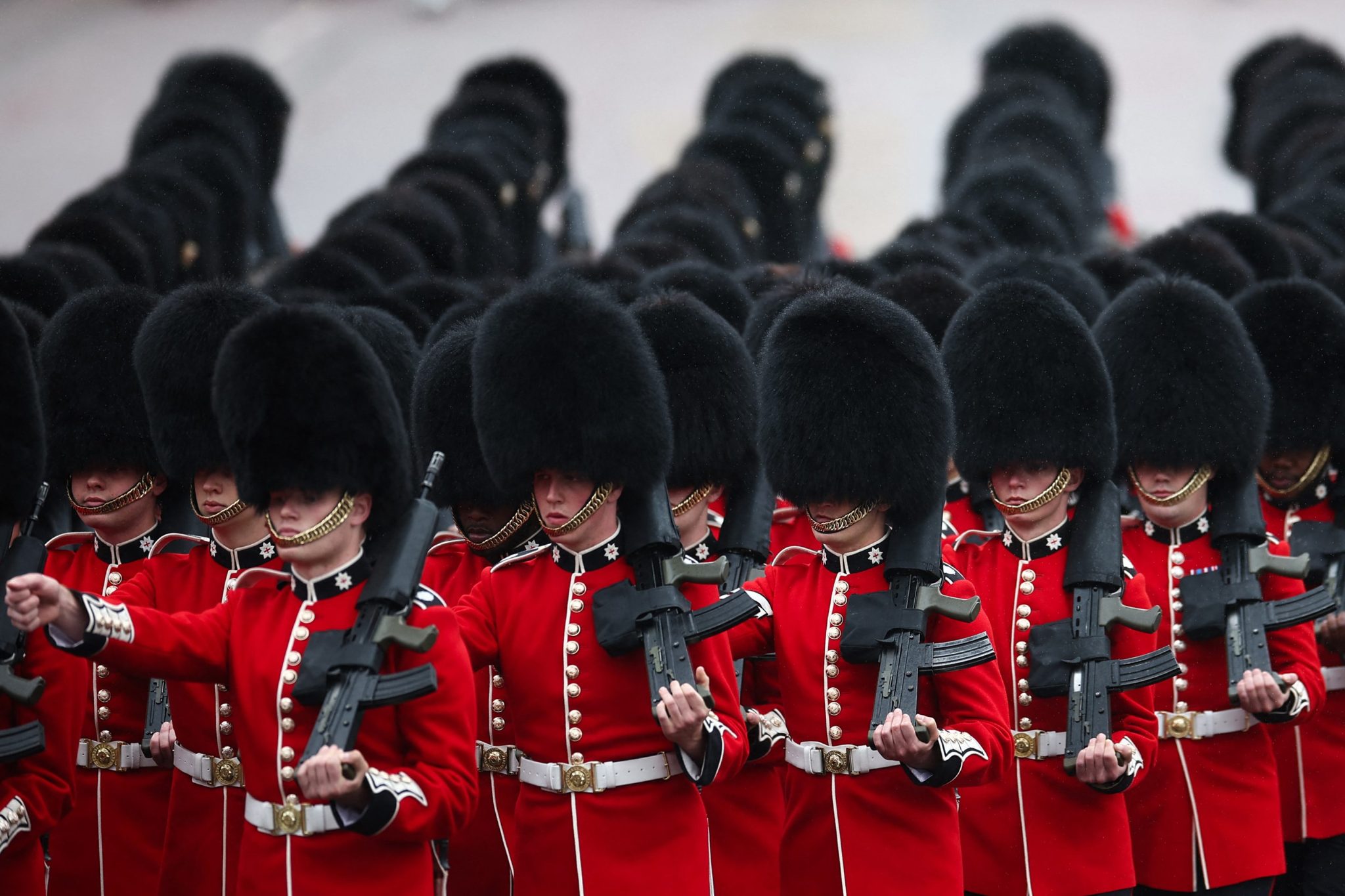 Buckingham Palace, animal rights groups clash over guards' bearskin caps