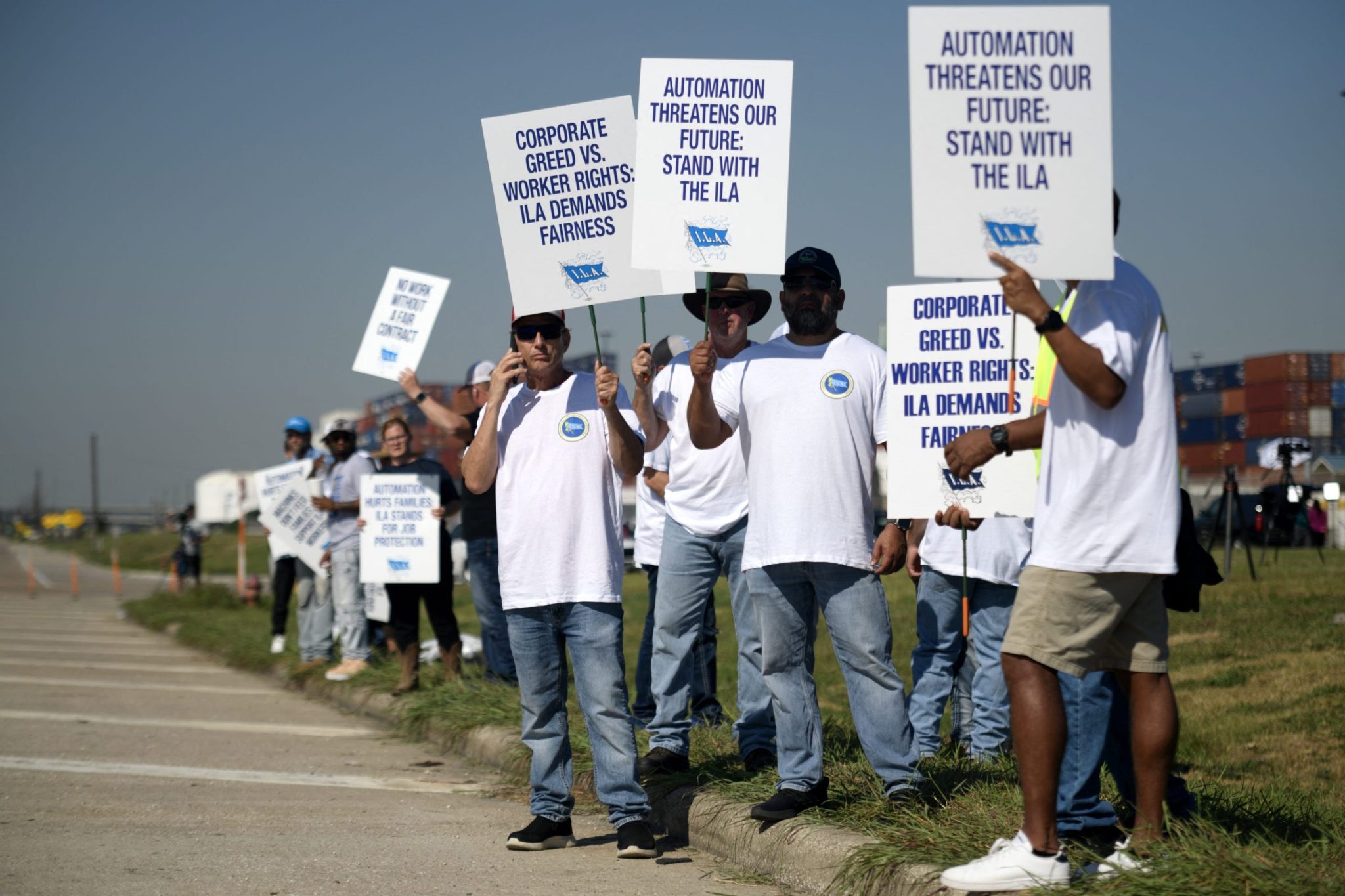 Dockworkers strike ends for now—but the fight over automating jobs continues as it has for decades