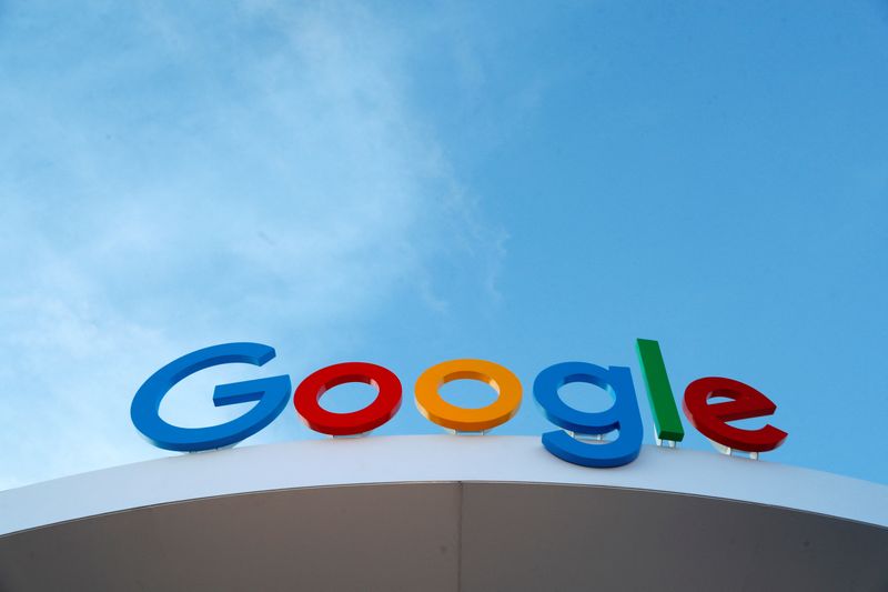 © Reuters. FILE PHOTO: The Google logo is seen on the Google house at CES 2024, an annual consumer electronics trade show, in Las Vegas, Nevada, U.S. January 10, 2024. REUTERS/Steve Marcus/File Photo