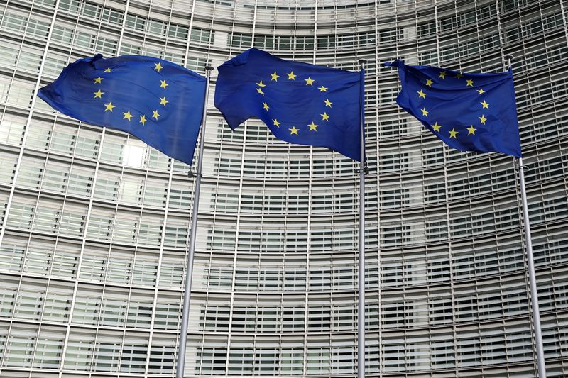 © Reuters. FILE PHOTO: European Union flags fly outside the European Commission in Brussels, Belgium November 8, 2023. REUTERS/Yves Herman/File Photo