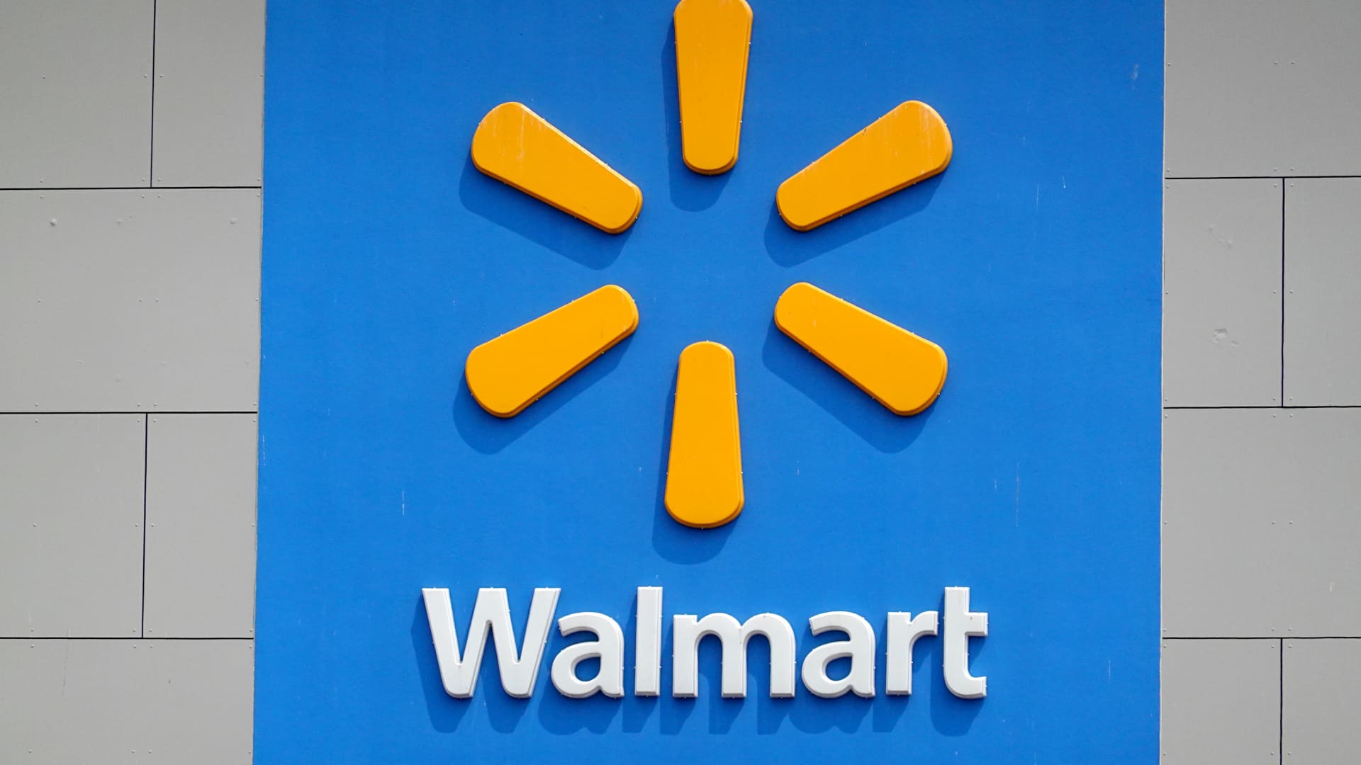 How much a $1000 investment in Walmart is worth now