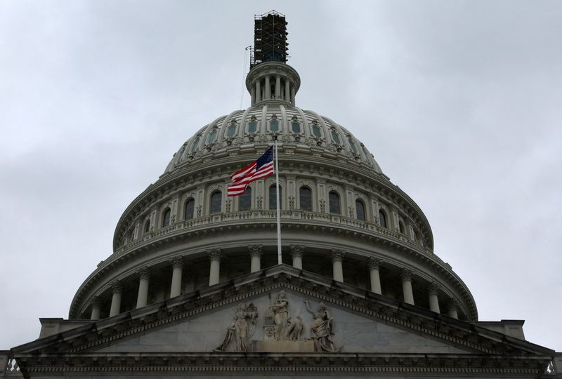 © Reuters. FILE PHOTO: The dome of the U.S. Capitol building is seen on a rainy day in Washington, U.S., September 26, 2023. REUTERS/Leah Millis/File Photo