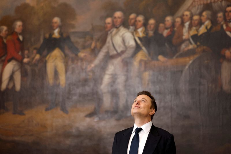 © Reuters. Tesla and SpaceX CEO Elon Musk arrives to the inauguration of U.S. President-elect Donald Trump in the Rotunda of the U.S. Capitol on January 20, 2025 in Washington, DC. Chip Somodevilla/Pool via REUTERS